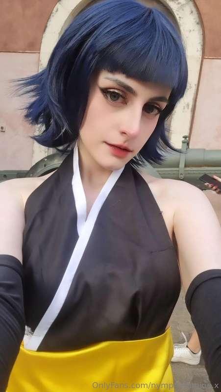 Little SoiFon selfie from when I cosplayed her at my local c..