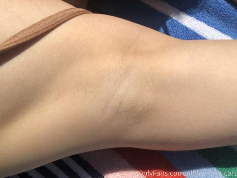 Close up and personal 😜 🙆🏼‍♀️ #subscribe #neckfetish #neckpo..