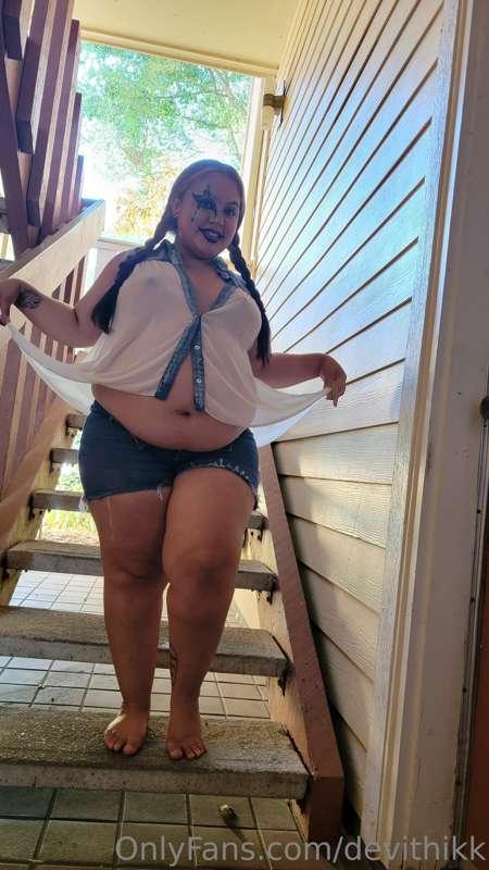 Getting ready for Halloween! I'm so excited. I'm not sure wh..