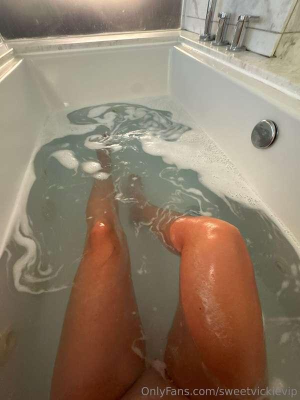 self care soaking 🩷