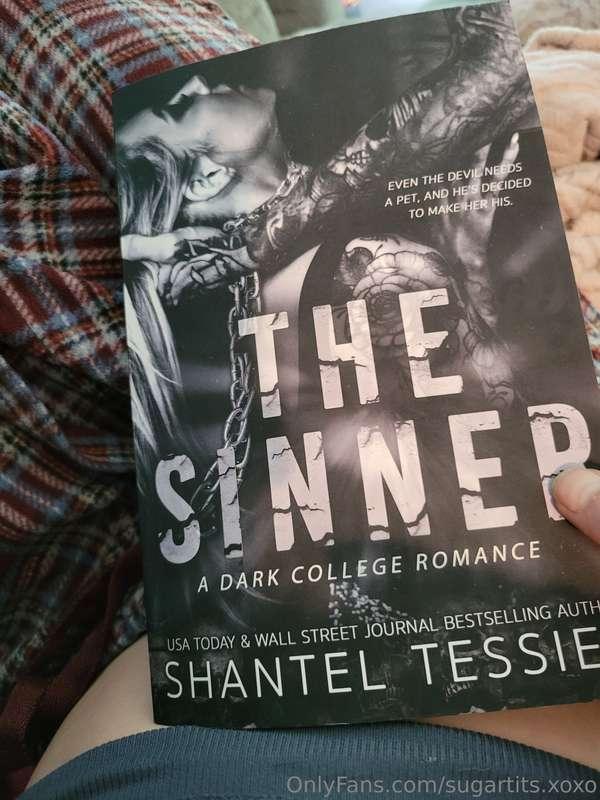 Mmmm book 2 has me dripping 🥵🫦