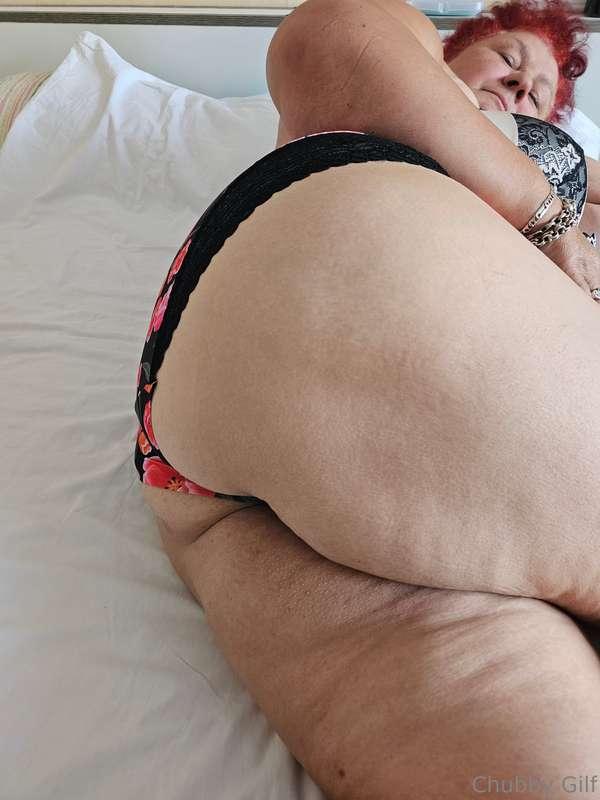 Do i need to get spanked for my naughtiness? Tell me in the ..