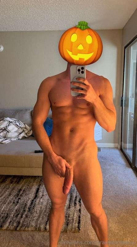Happy Halloween Everyone😘