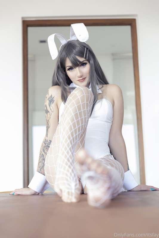 Buta Yarou ero-cosplay set avalaible now for $35!!
High reso..