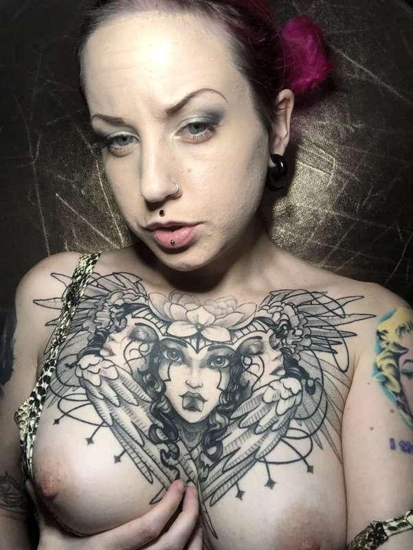 ladylazarus image #2