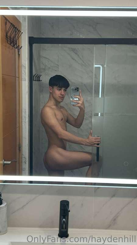 Shower time 🚿 🧼 x