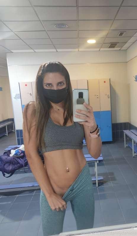 Buenos días bb‼️ es viernes y el cuerpo lo sabe!! Se me volv..