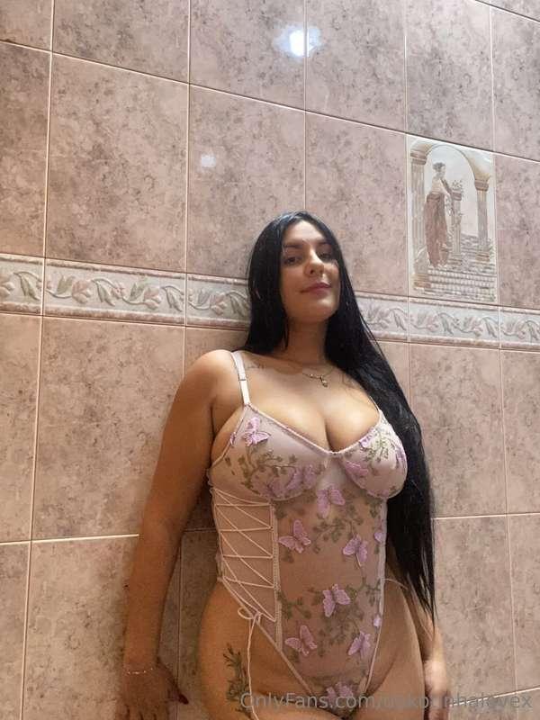 💞  FREE @anapauss @anapauss  💞She's my friend and here she w..