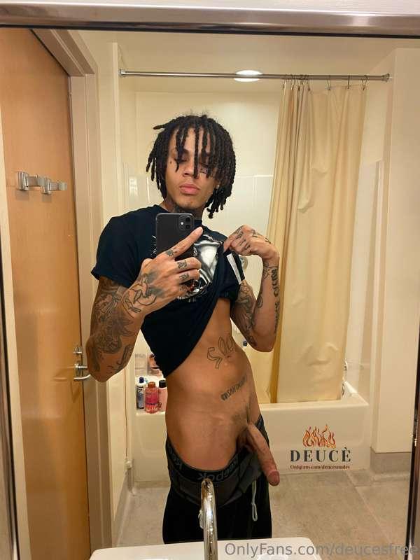 @deucesnudes