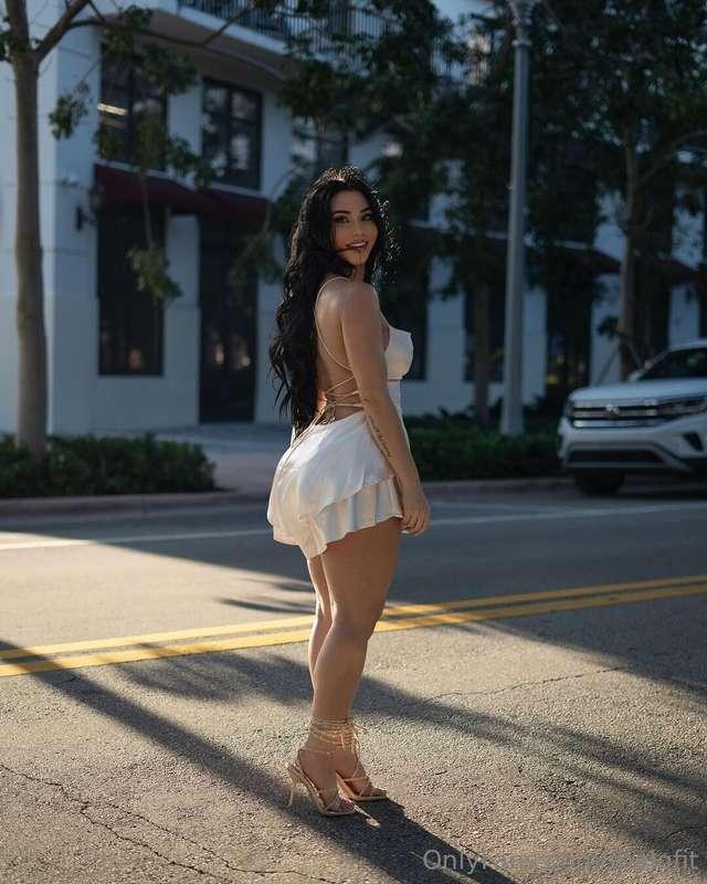 Happy Tuesday guys ❤️And slide into my DMs I havee a little ..