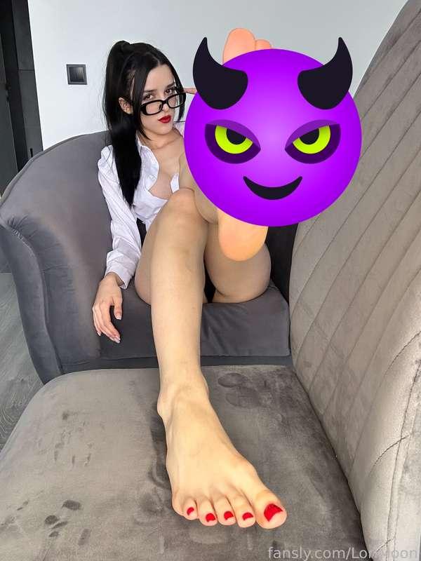 lorimoon image #1