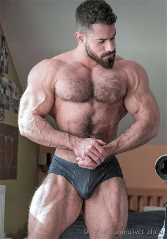 Could you resist if I took it all off right now?😉😈