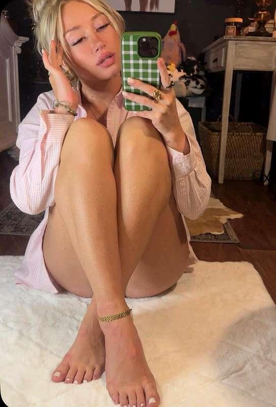 Are you a fan of anklets? 😘
