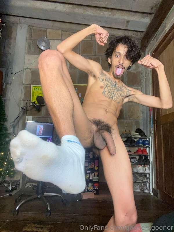 EAT MY SOCKZZ 🤤🐒