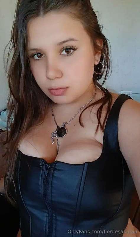 ❄️Beautiful curvy white girl, very naughty and just for you❄..