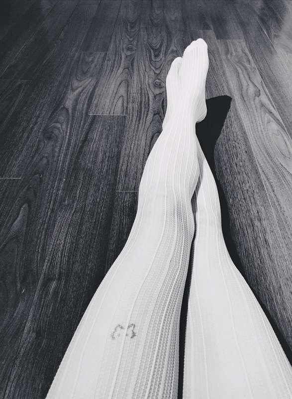 Pics: Knee-high Socks or Lace Tights? 