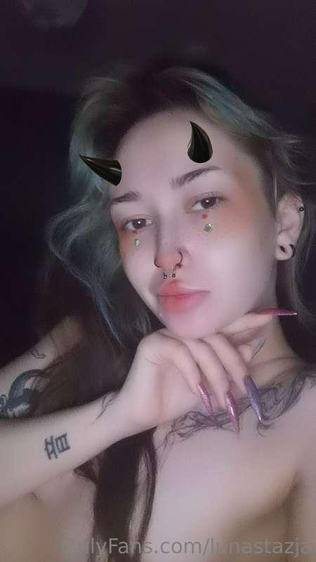 With or without make up? 🤭