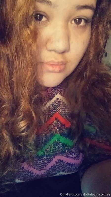 So chilly at home! 🦶👣 my toes are cold