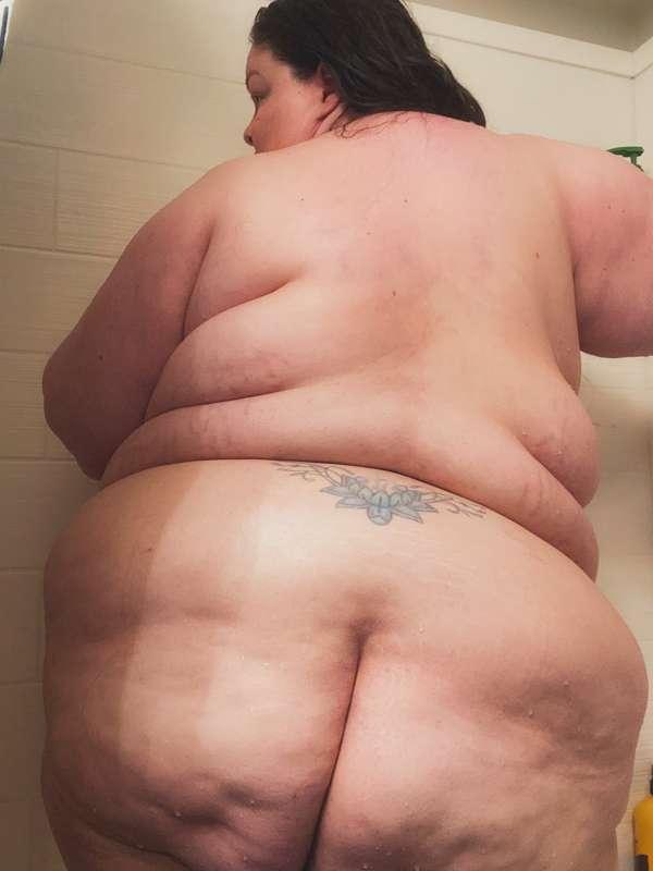 This morning’s shower. No face because ya girl had a rough f..