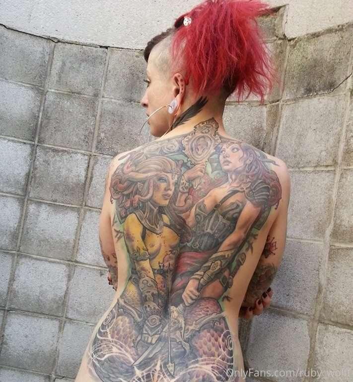A few of you requested a good picture of my back tattoo. Thi..