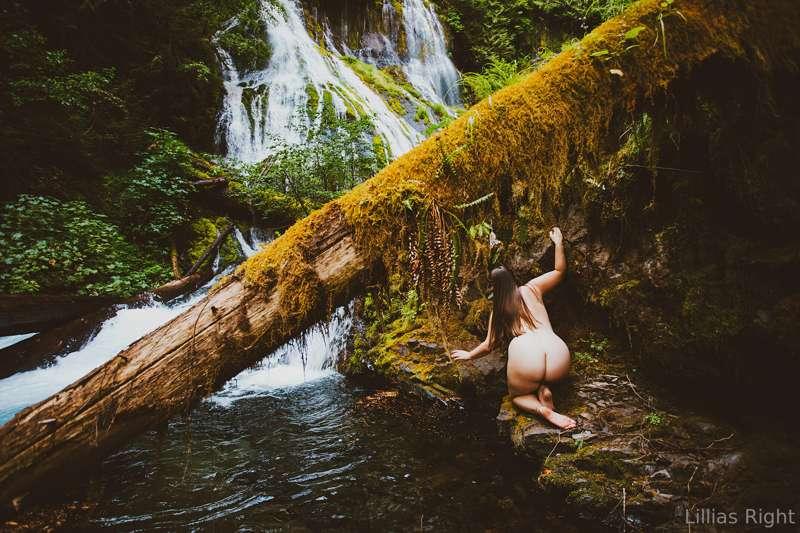 Tip if you love my a$$

Photo by @corwinprescott