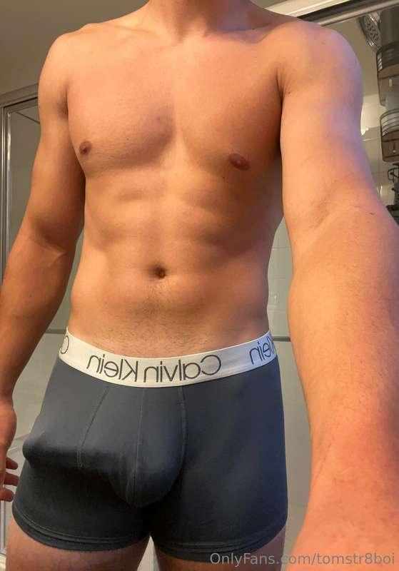 tomstr8boi image #0