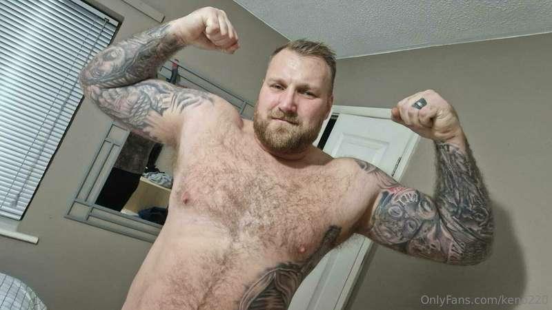 Cheeky flex before the storm