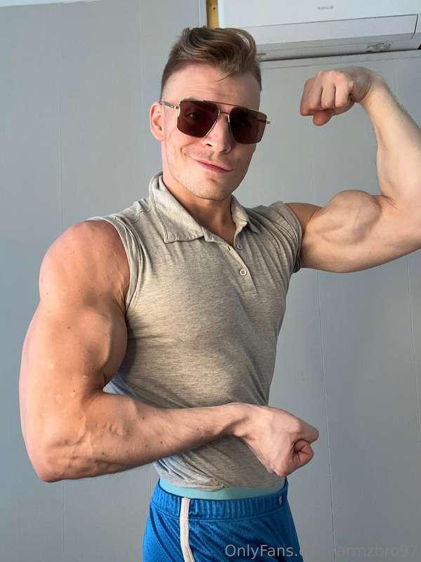 armzbro97 image #3