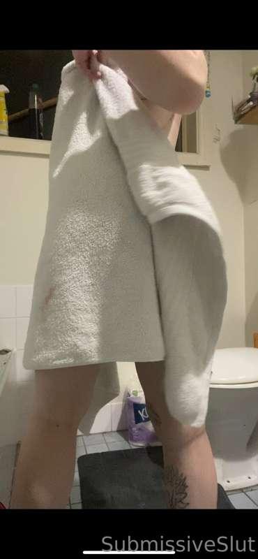 Oops 🙊 

#toweldrop #fullynude