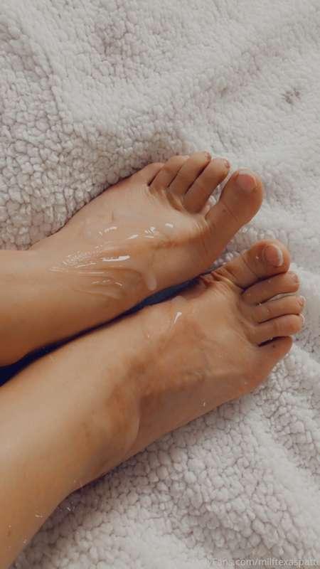 I am Cumslut only 10$ to get the full clip ⏰
https://onlyfan..