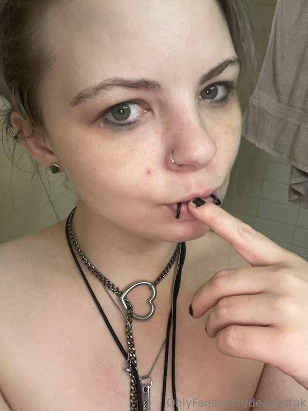 Naughty girl 