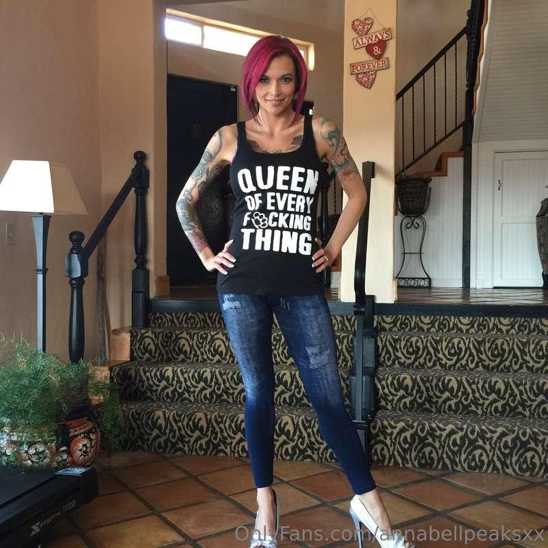 Looking to meet up and collaborate with Female talent in the..