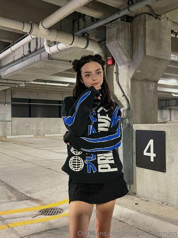 cosplay cutie 🖤💙 vote which character you want to see me do ..