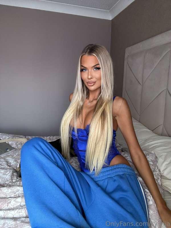 Comfy or sexy? 😜 VIPs you choose 💙