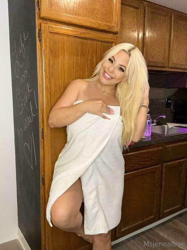 Ask me for a full reveal in the dms 💦💦💦