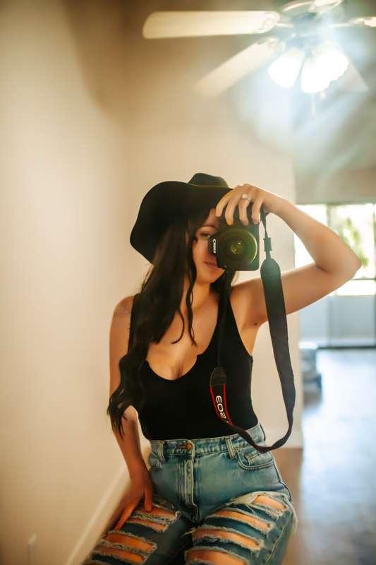 Would you let me be your cowgirl 🤭🔥 I'm recording your custo..