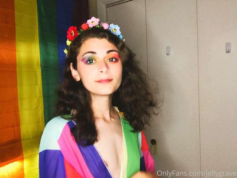 Love Yourself 🏳️‍🌈 💕