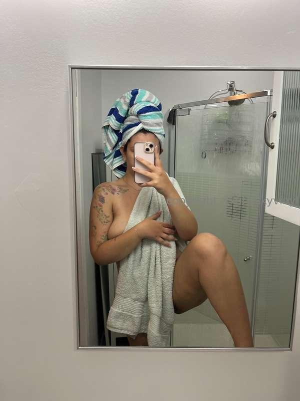 Sending you the photos without the towel tonight.. 😘🫣