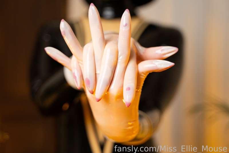 miss_ellie_mouse image #1