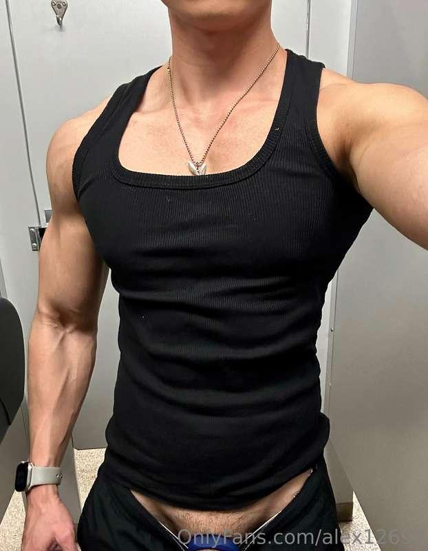 alex12696 image #1