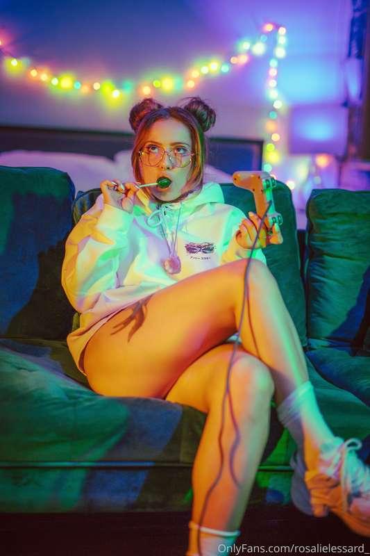 Come play with me 🎮 ? Encore plus en privé 👅