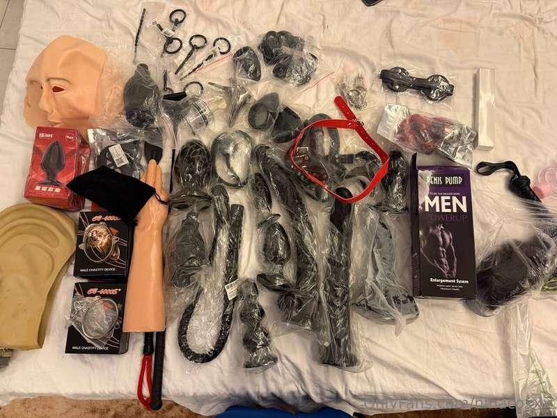 New toys arrived omg hahaha 😋
