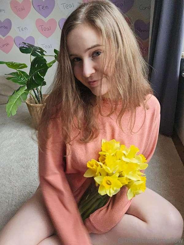💐 I'm starting to feel like spring is in the air