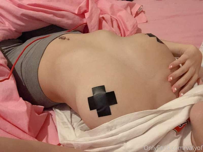 Oggi è il #NoBraDay e come è giusto che sia lo celebriamo co..