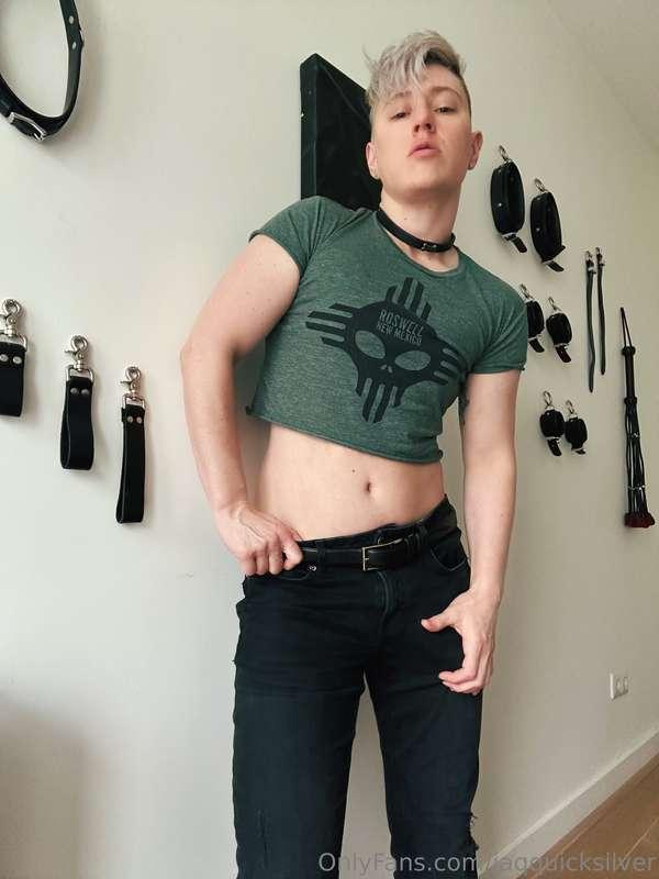 Wanna see what I'm packing?