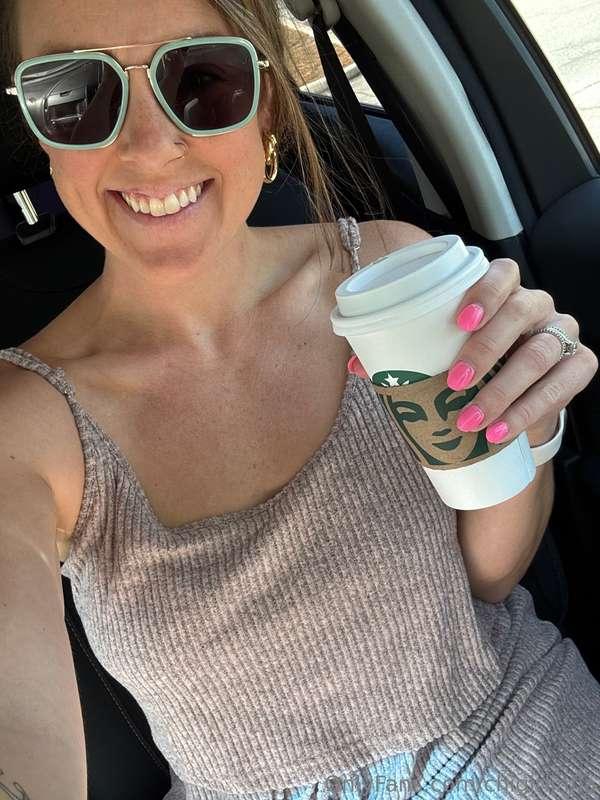 Much needed coffee break. Hit your girl up 😘