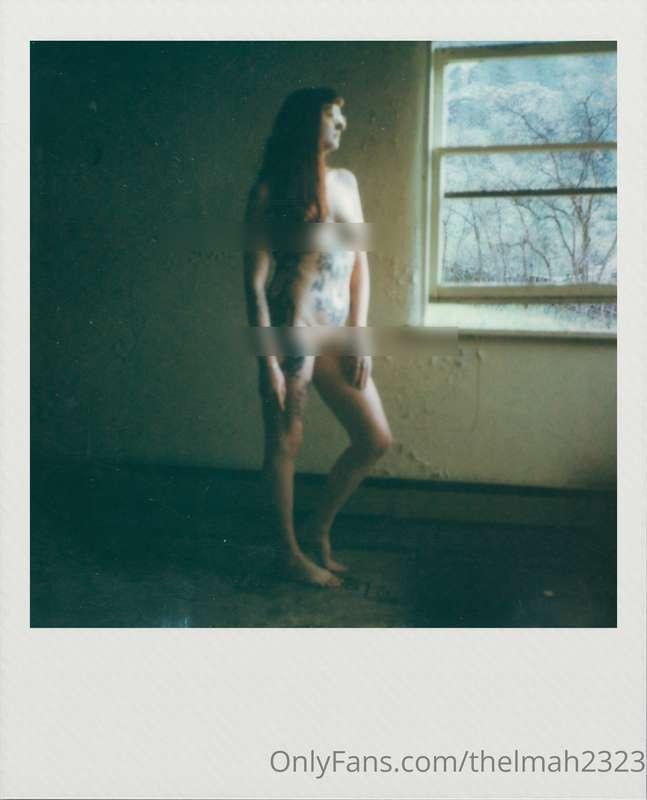 You peeled the paint,
shattered the windows
Her foundation u..