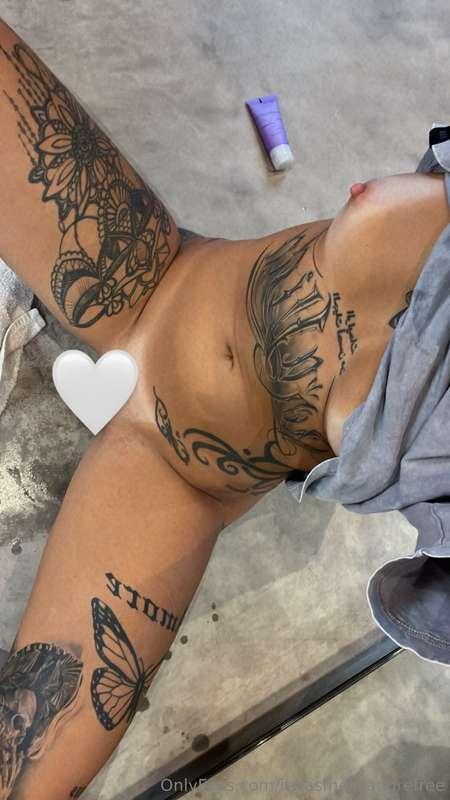 Vidéo solo double squirt. 🌶️ Masturbation avec dildo jusqu'à..