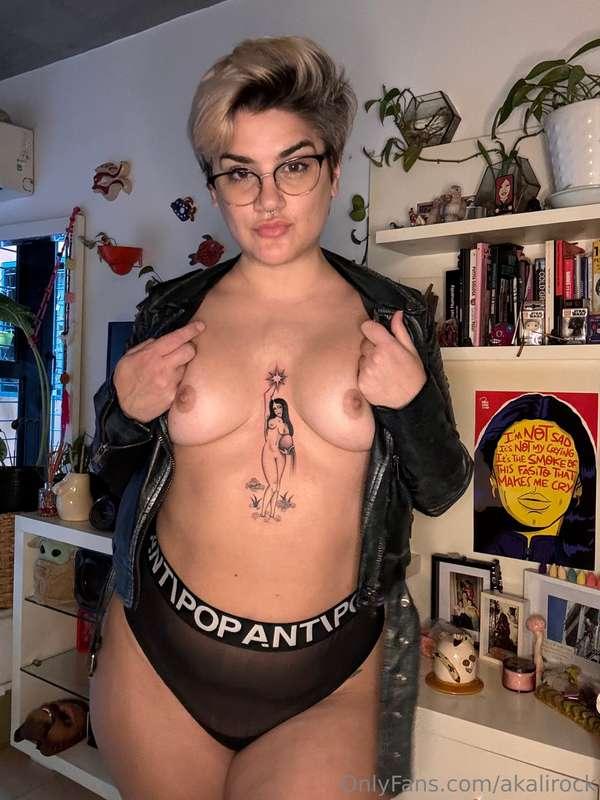 You could be enjoying more than just a peek at my nipples…