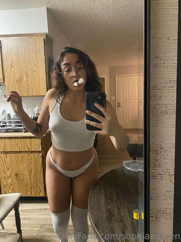 Ready to have some fun with you😍😍